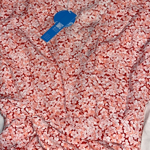 Cupshe V neck wrap dress - Picture 8 of 8